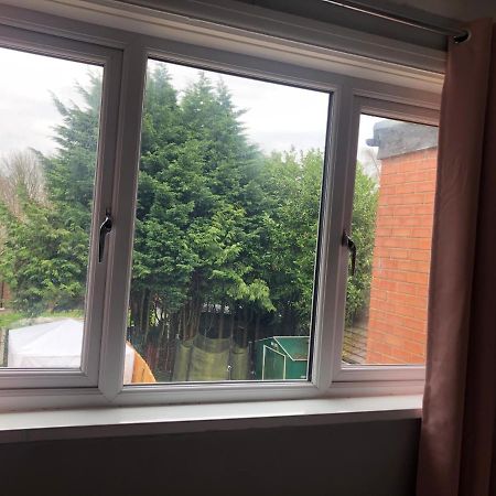 Double Bedroom Manchester Exterior foto